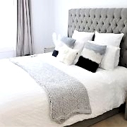 2_Hillarys-master-bed.jpg